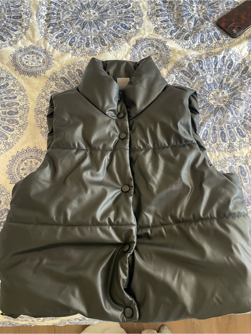 No Boundaries Olive Faux-Leather Puffer Vest